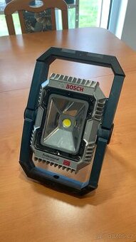 BOSCH AKU reflektor GLI 18V-1900