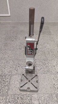 Stojan na vrtačku