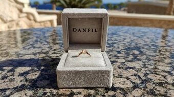 Prodám prsten s diamantem Danfil