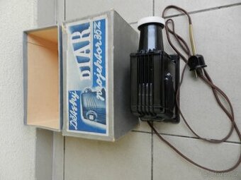 DIAR - DĚTSKÝ PROJEKTOR - ÚSVD ČSSR 50 léta DIAX 3 - 1
