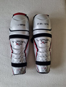 HOKEJOVÝ CHRÁNIČ HOLENĚ BAUER VAPOR X30