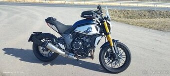 CFMOTO 700CL-X Heritage
