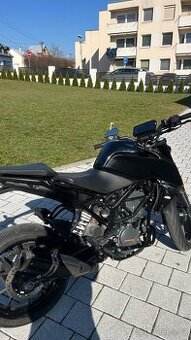 KTM Duke 125