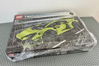 LEGO Technic 42161 - Lamborghini Huracán