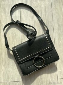 Černá crossbody
