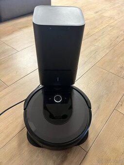 Robotický vysavač IRobot Roomba 7+