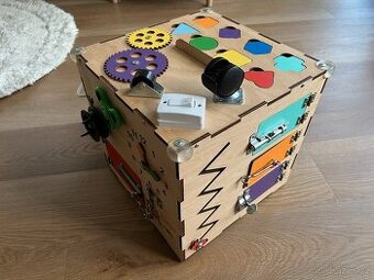 Montessori didaktická kostka