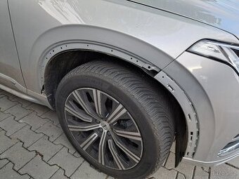 Koupit - přední pravou lištu nad kolem, XC90, barva šedá