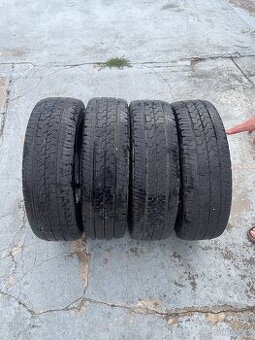Letní pneu 205/75/16 113/111 R matador 95%