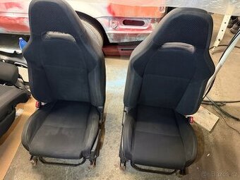 Interiér / sedacky Impreza WRX combi