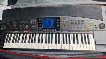 Klávesy Yamaha psr-8000