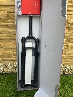 vzduchová vidlice RockShox Recon