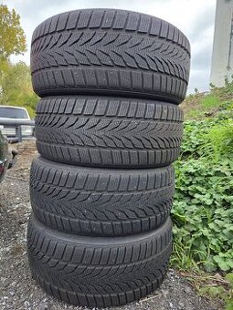 Sada 4ks zimní pneu 225/40 R18