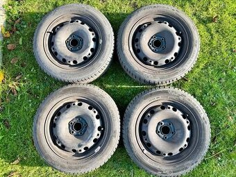 Prodám zimní pneu 185/60 R15 T včetně plechových disků 5x100