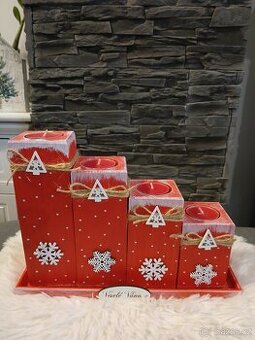 Adventní dřevěný svícen.