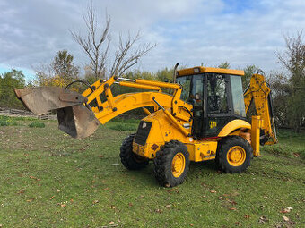 Kolový Bagr JCB 2CX 4x4