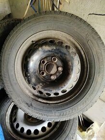 Kola plech vw, T5 ,obutá Pneu 5x R16 C 215/65 zimni