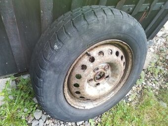 Prodám sadu pneu 195/70R15C