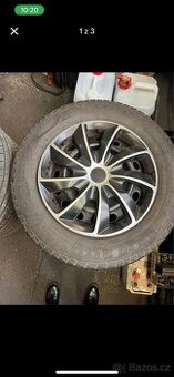 Sada plechovych disku Toyota R15 a zimní pneu 195/65R15