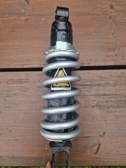 Yamaha Mt 07 zadní tlumič