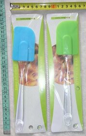 Kuchyňská stěrka kus 50,-, váha 50,- talíř do mikrovlnky 100