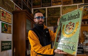 Sbírám STARÉ LAHVE, SKLENICE, KORBELE, REKLAMY NA PIVO