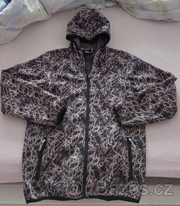 Softshelova bunda Umbro, vel. 164