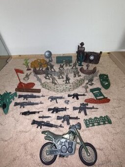 Vojenská sada – vojáčci + vybavení + doplňky (velký set)