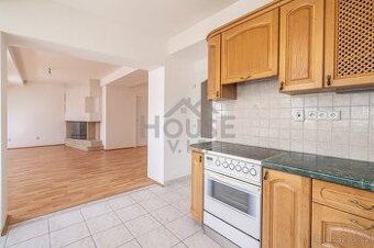 Prodej bytu 5+1+KK, 158 m2, s vlastním půdním prostorem, Pra