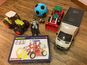 Hračky pod stromeček