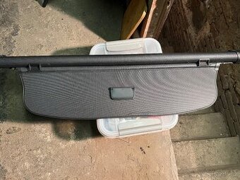 Audi A4 B8 - roleta kufru