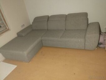 Rohový gauč s úložným prostorem