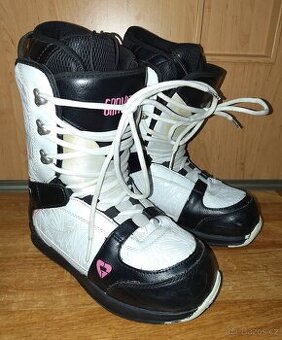 Boty na Snowboard GRAVITY vel. 41 (délka stélky 26,5cm)