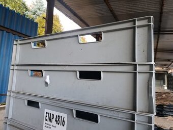 Plastová přepravka 4816 zesílené dno.