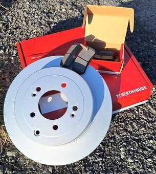 Nové brzdové kotouče + destičky