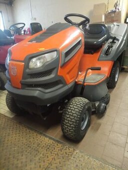 zahradní traktor, sekačka, traktůrek , motor Husqvarna