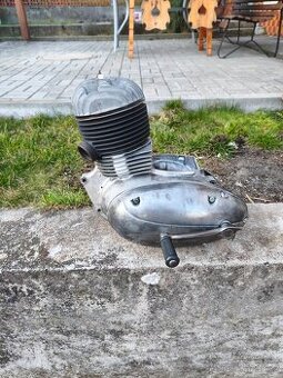 Motor Jawa 250/353 po GO