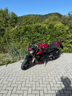 Triumph Street Triple RS 765