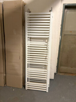 Koupelnový radiátor 180/55 500W