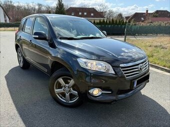 TOYOTA RAV4 2.2D-CAT 110KW 4x4 rv.2013 FACELIFT