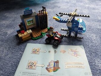 Lego policejní stanice + vrtulník