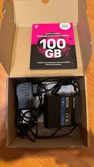 LTE modem Teltonika RUT240 Wi-Fi + 100bg twist karta a ext a