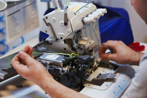 Opravy šicích strojů, rezací techniky a šicích automatů