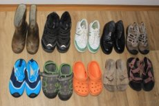 LEVNĚ - 10 párů bot pro chlapce velikosti 32 a 33