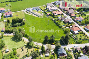 Prodej stavebního pozemku o velikosti 5.500m2 v obci Včeláko - 1