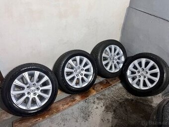5x114,3 R16 originál zimní sada Toyota Avensis 205/55