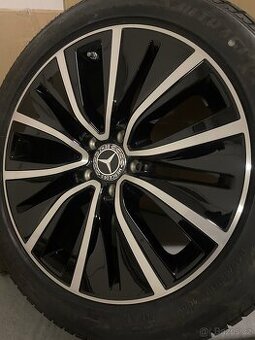 Orig zimni Mercedes Cls w257 c257 + 245/45/18 99%