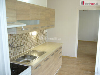 Pronájem slunného bytu 3+1, výměra 67m2, Na Pěšině, Děčín -