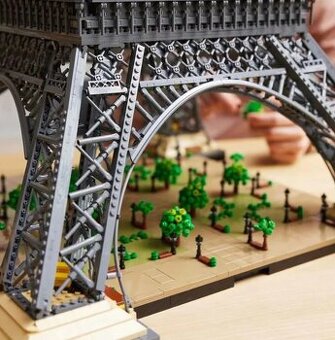 LEGO neLEGO