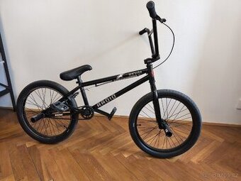 BMX Radio Revo 20 Pro – freestyle 20", velmi dobrý stav